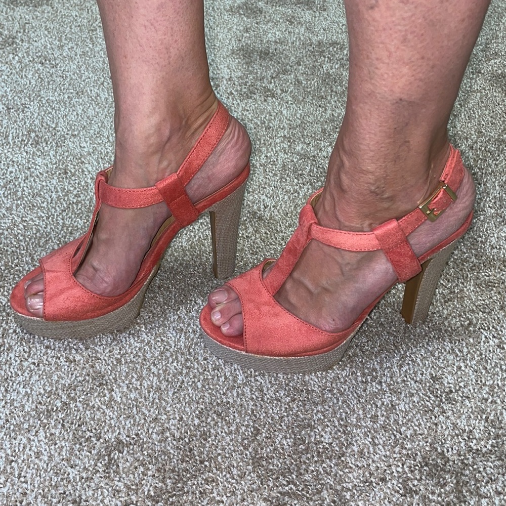 City Streets Sueded Heels - Picture 6 of 13
